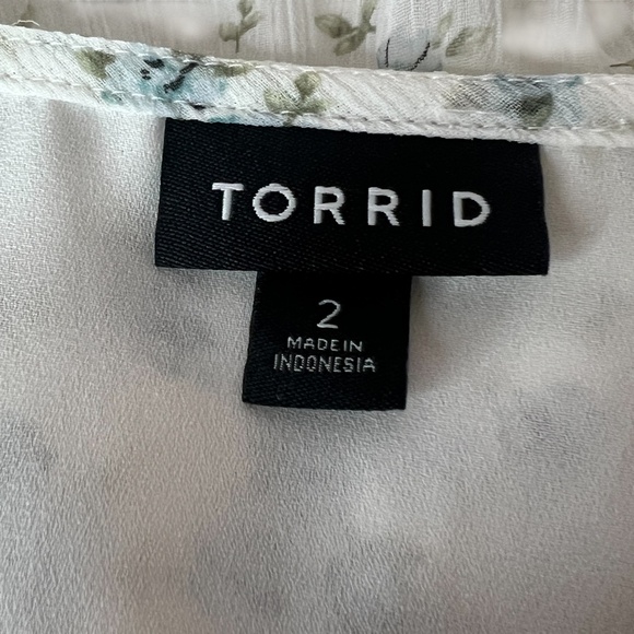 Torrid Floral Crinkled Chiffon Relaxed Cami Sz 1X Boho Babydoll‎ White Blue - Picture 9 of 12